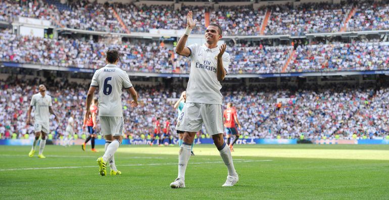 Pepe celebra un gol en el Bernabéu.