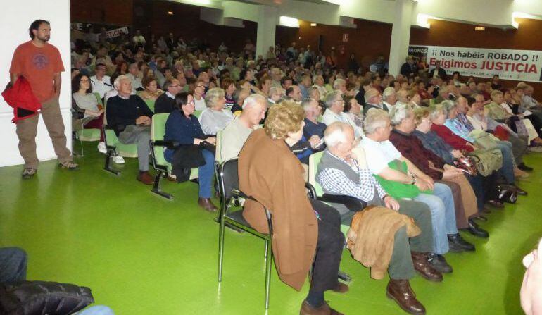 Una de las asambleas de Razón y Justicia en Palencia