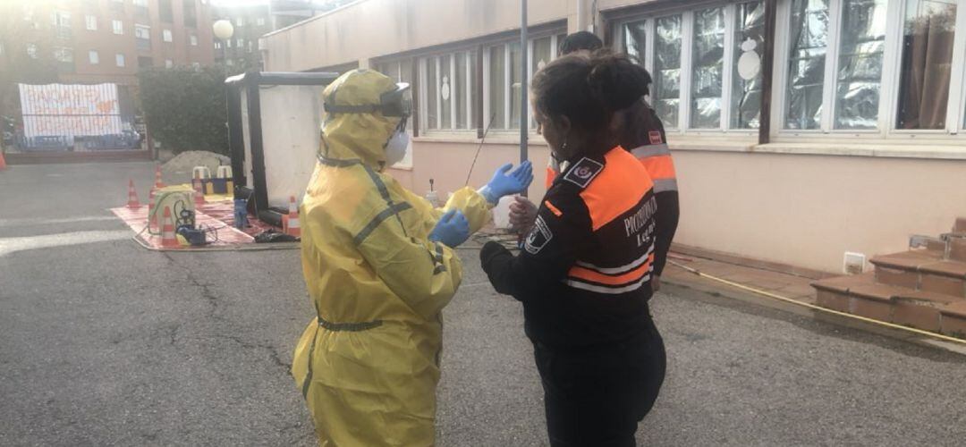 Los voluntarios de Protección Civil también están incrementando sus labores de apoyo durante el Estado de Alarma