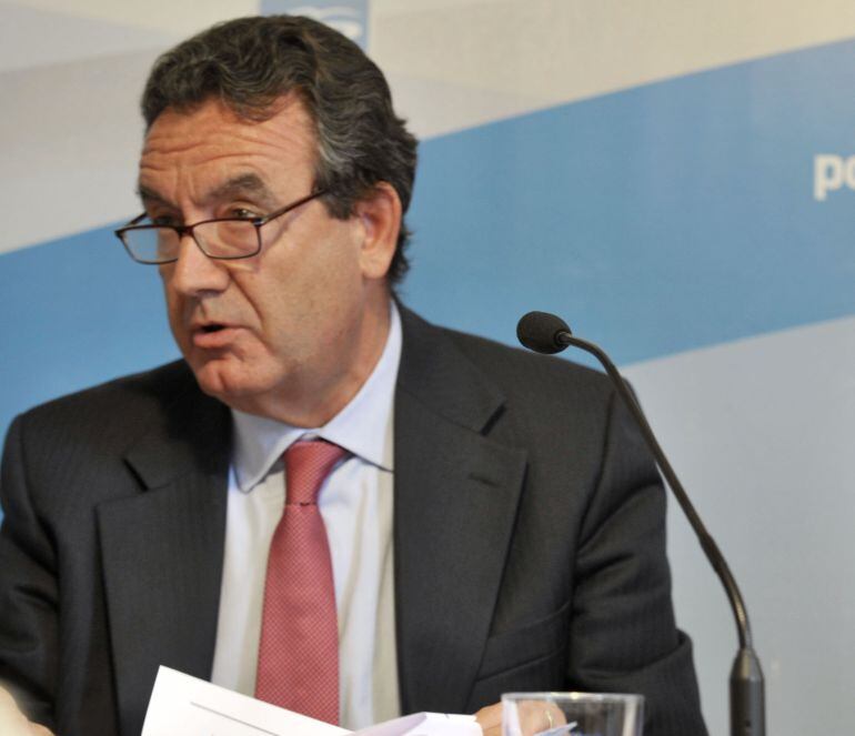 Imagen de Jesús Merino en una rueda de prensa en la que dio explicaciones sobre el caso Gurtel