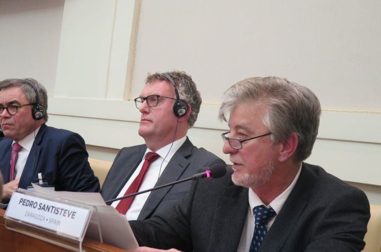 El alcalde, Pedro Santisteve, durante su intervención en la cumbres sobre refugiados en Roma