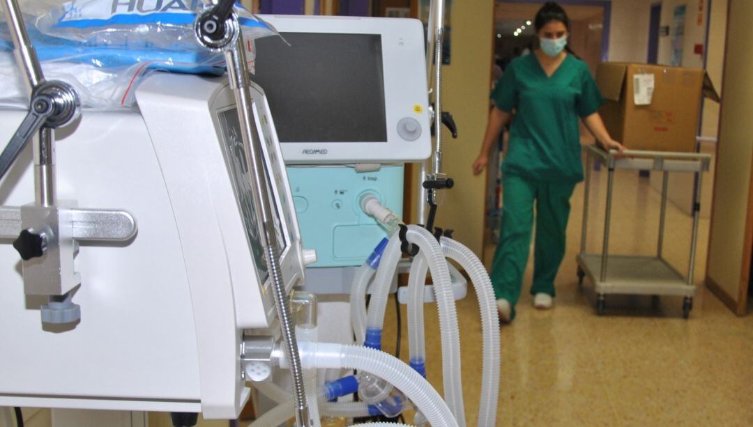 Imagen de personal sanitario en un hospital de Castelló.