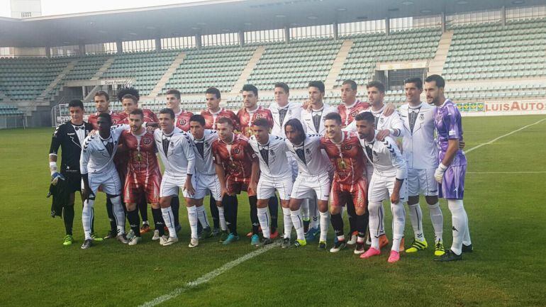 Los jugadores del Deportivo en uno de los dos únicos amistosos que han jugado esta pretemporada. 