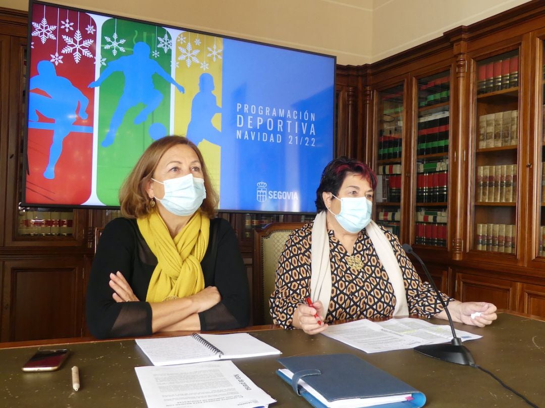 Mariam Rueda, concejala de deportes (izq.) junto a Clara Luquero, alcaldesa de la capital. 