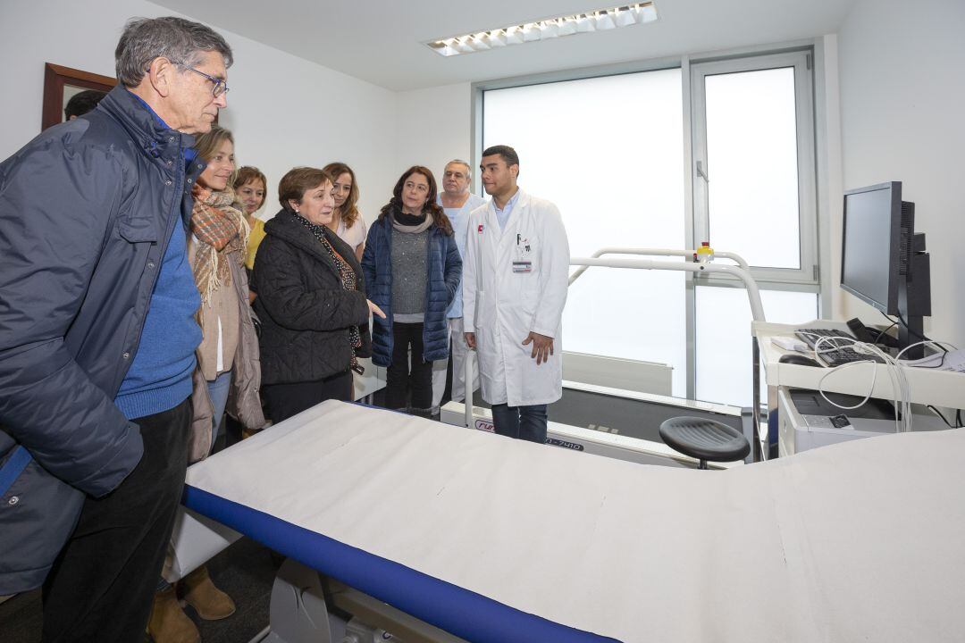 La consejera de Sanidad visita los nuevos servicios del Centro de Especialidades de Castro Urdiales