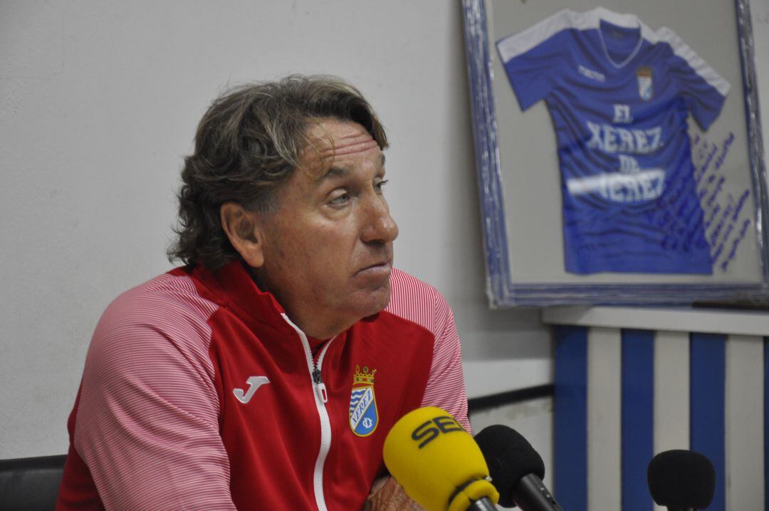 Esteban Vigo, entrenador del Xerez CD