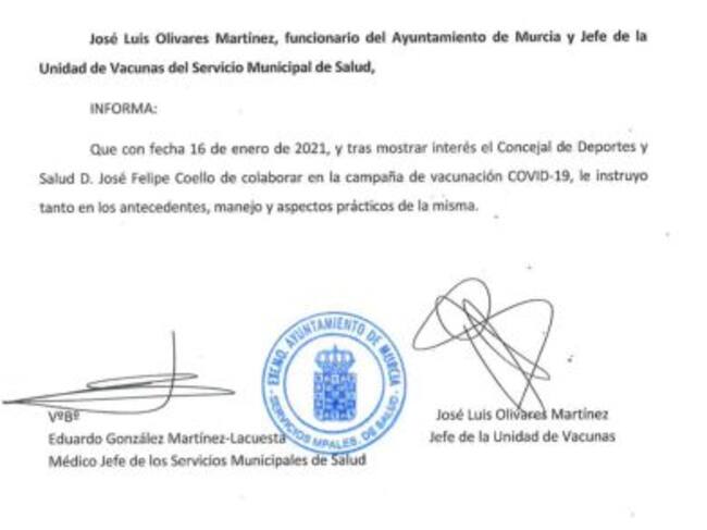 Documento que acredita la formación de Felipe Coello para administrar la vacuna de la covid