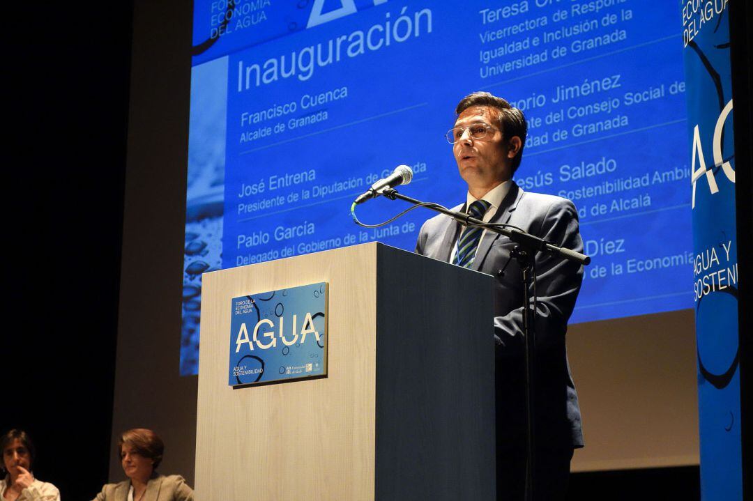 El alcalde de Granada, durante su intervención en el Foro