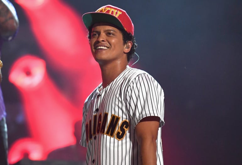 Bruno Mars roba a Iron Maiden el estreno musical del Wanda Metropolitano