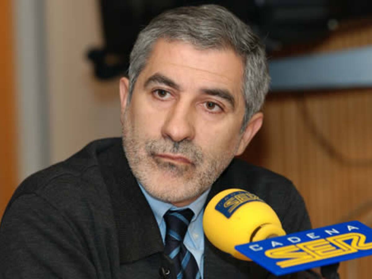 La candidatura de Llamazares para las generales se tambalea