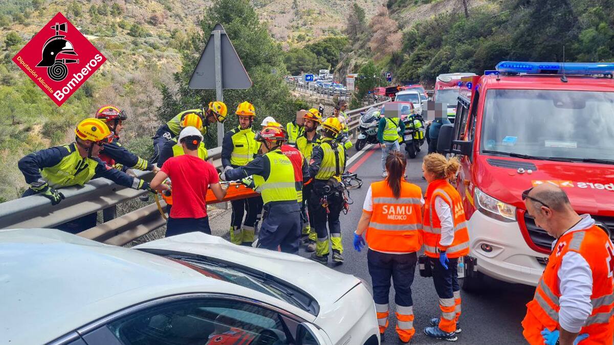 Detenido por homicidio imprudente y lesiones el conductor del vehículo que ha arrollado a un grupo de ciclistas en Calpe
