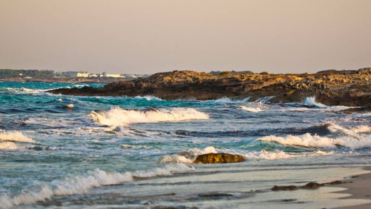 Se acabaron los baños en el mar en Formentera