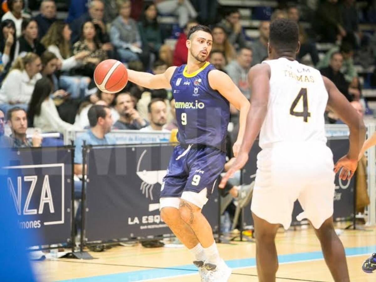 Pablo Córdoba hace autocrítica tras la derrota de UDEA Algeciras