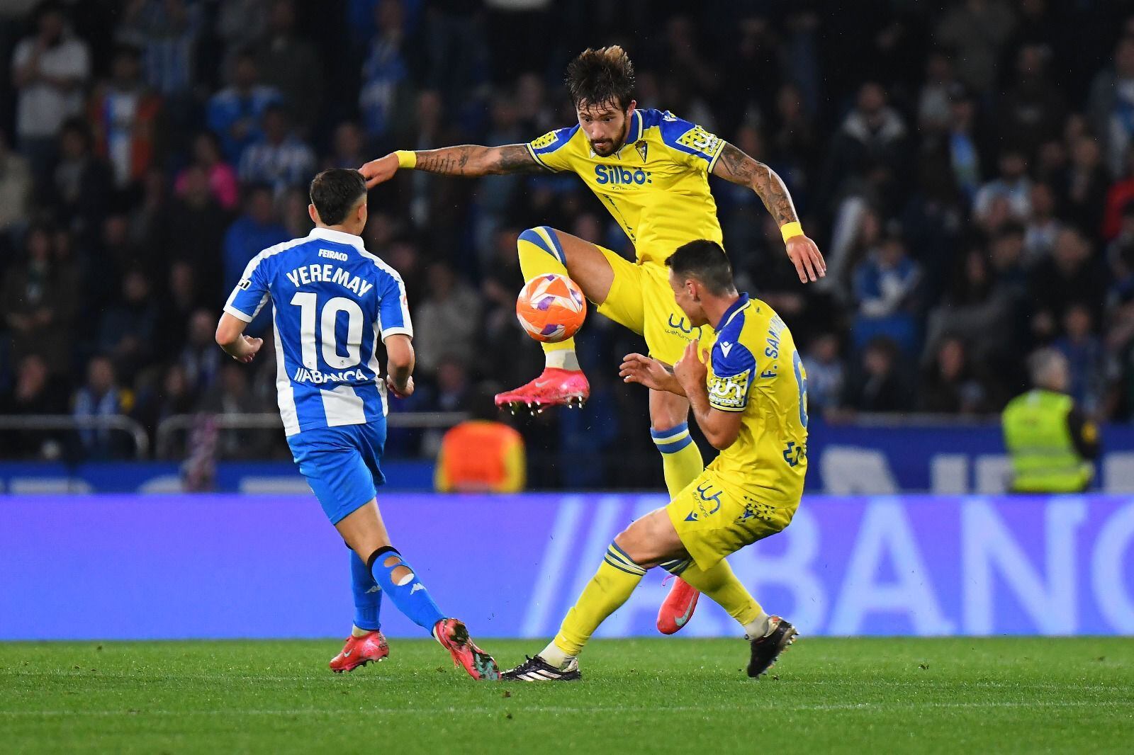 Kovacevic junto a Fede San Emeterio en Riazor. Foto: Cádiz CF.