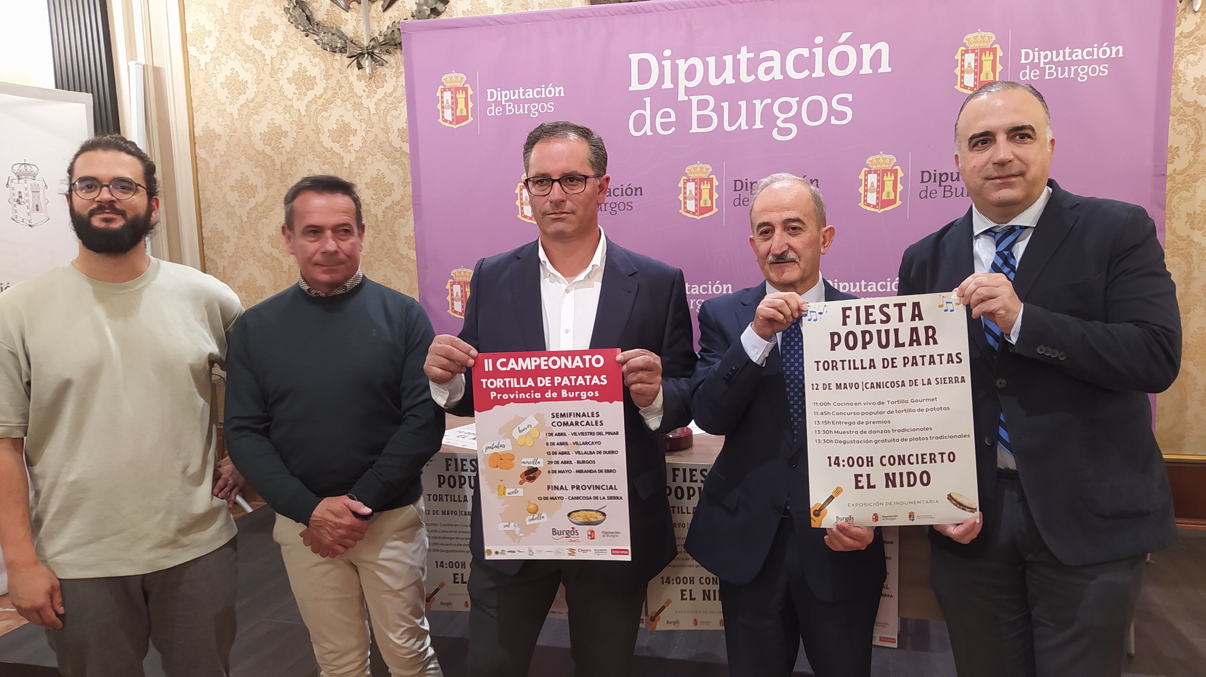 De izda a dcha: Rodrigo &#039;&#039;cachorro&#039;&#039; de El Nido, José Ramón Colina, de Asociación promoción patata, Javier Arroyo, diputado de Burgos Alimenta, Ramiro Ibáñez, alcalde Canicosa de la Sierra y Rafael González, de la IGP Morcilla de Burgos