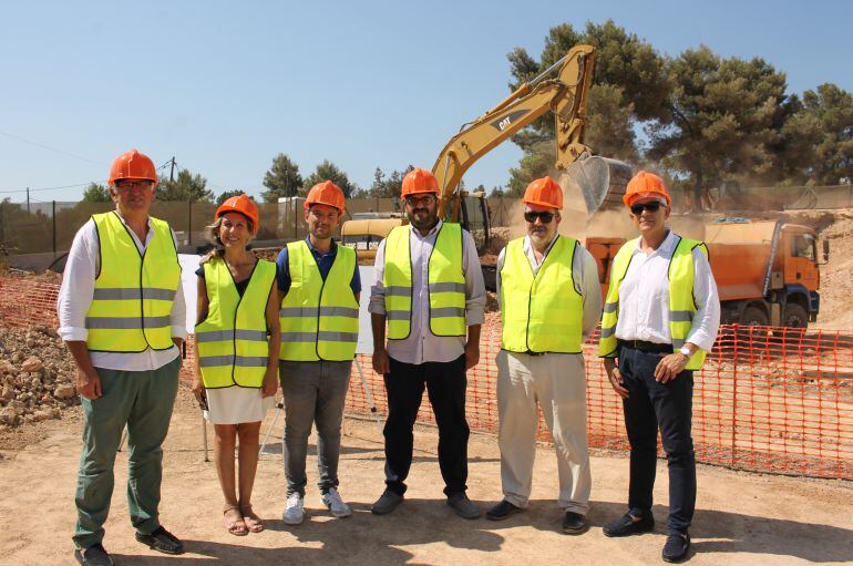 Un momento durante la visita del conseller a las obras