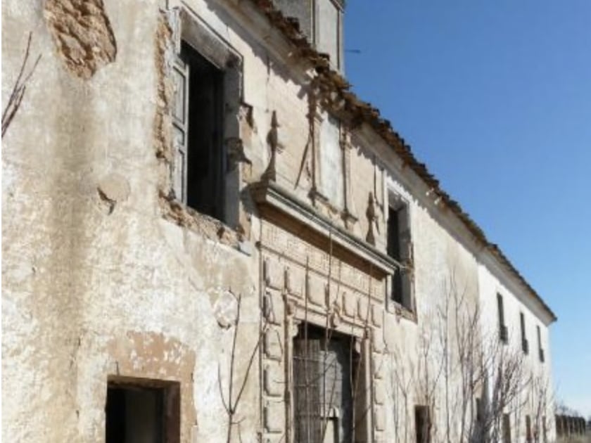 Exterior de la Venta del Pinar en San Clemente