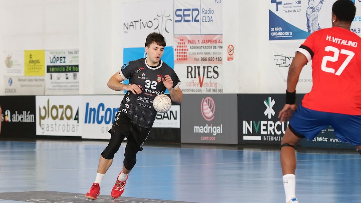 El Elda – C.E.E. recibe al UCAM Murcia con el objetivo de afianzar el liderato (D. 12.00 h)