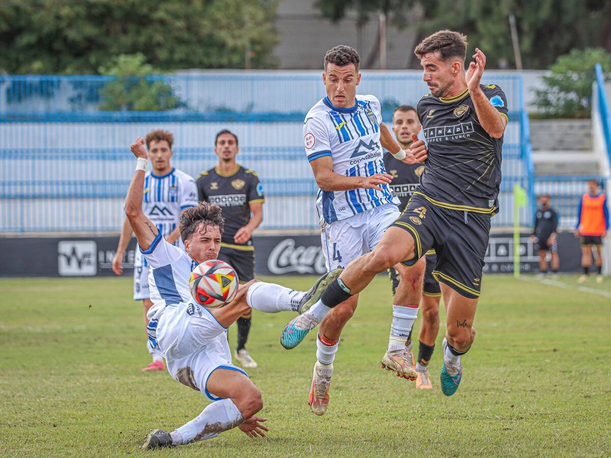 El Intercity no pasa del empate ante el At. Baleares, colista