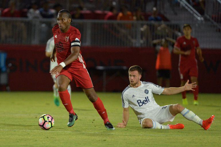 Drogba, en un partido con su actual equipo