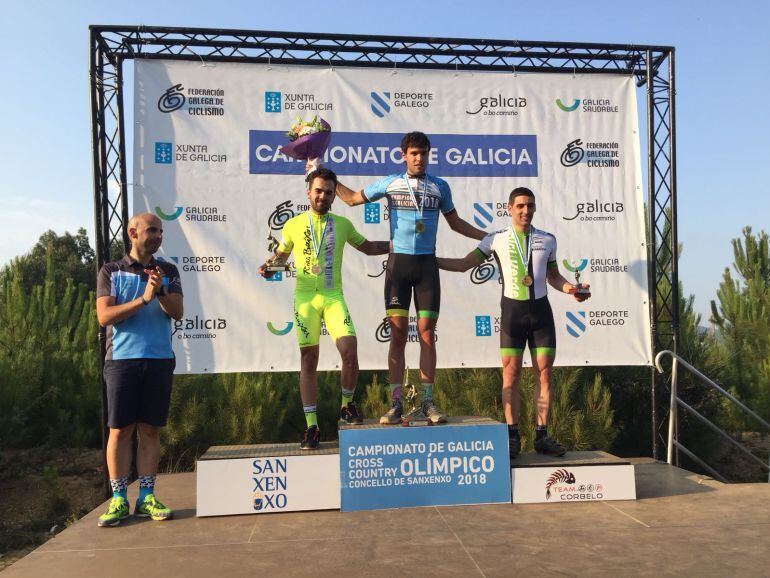 Saúl López, campeón de galicia Elite y Carlos Canal y Andrea García,campeones Gallegos.