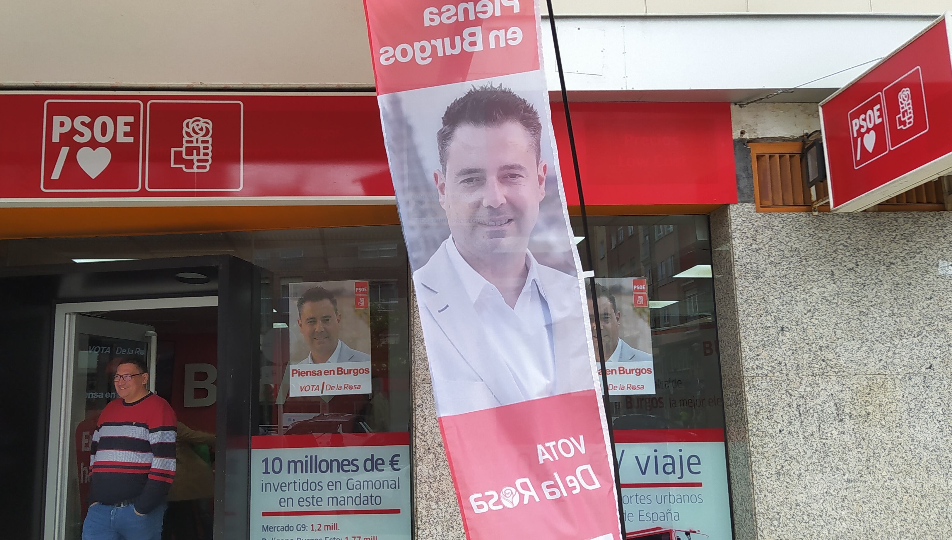 Sede de campaña del PSOE en la calle Vitoria en Gamonal