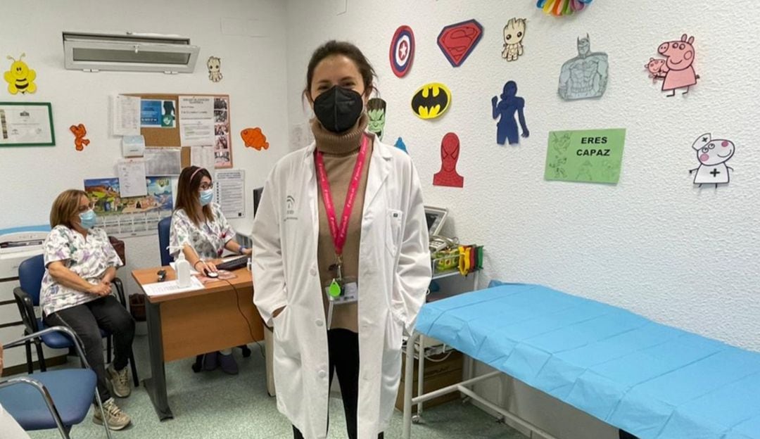 Jazmín Saldivar, doctora encargada de atender el área de Neurocirugía Pediátrica.