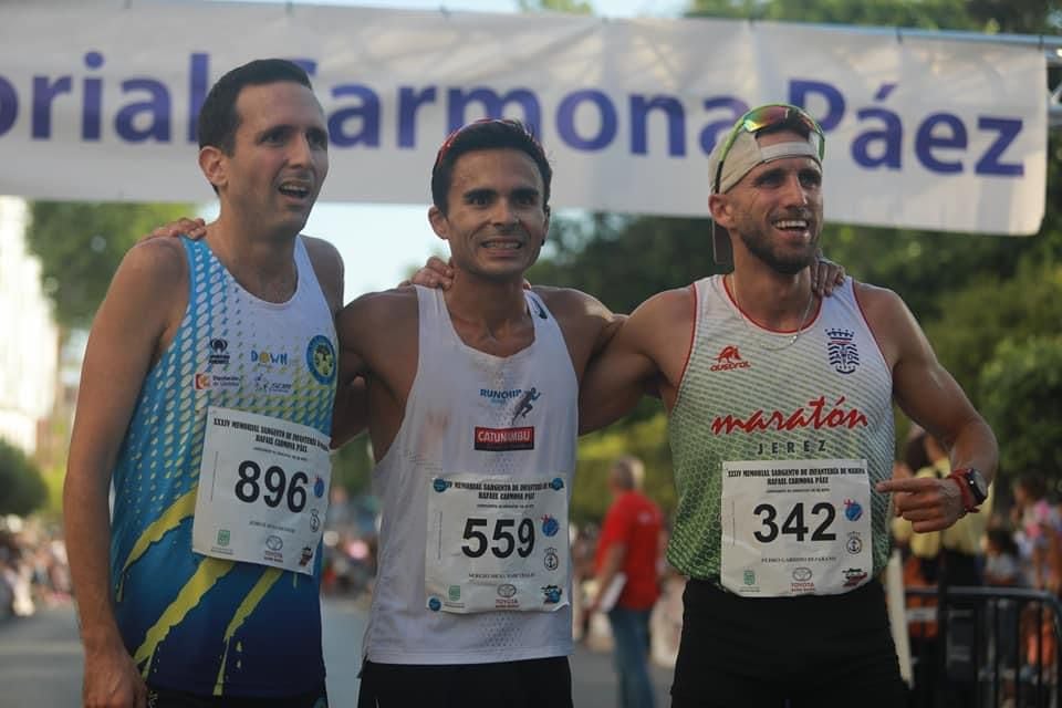 Sergio Mena junto a sus compañeros de podio en el Memorial