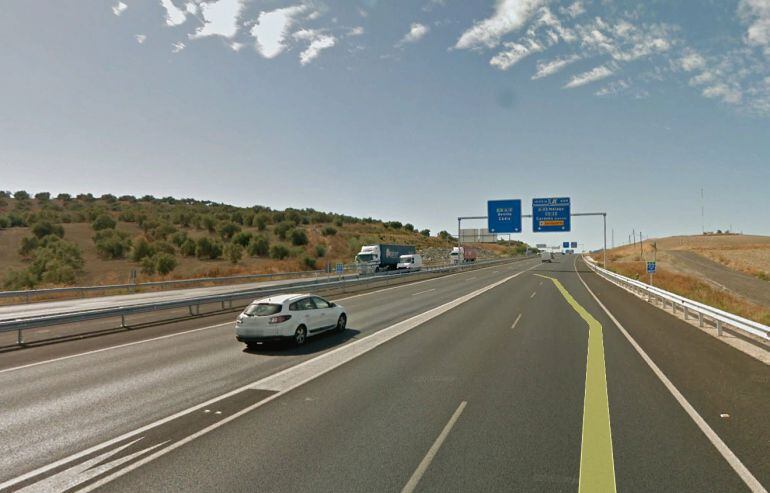 Autovía A-4 a su paso por Córdoba.