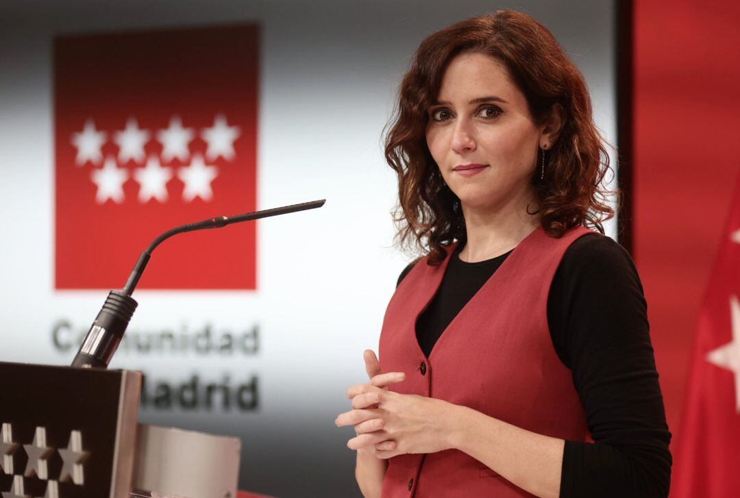 La presidenta de la Comunidad de Madrid, Isabel Díaz Ayuso, en una rueda de prensa