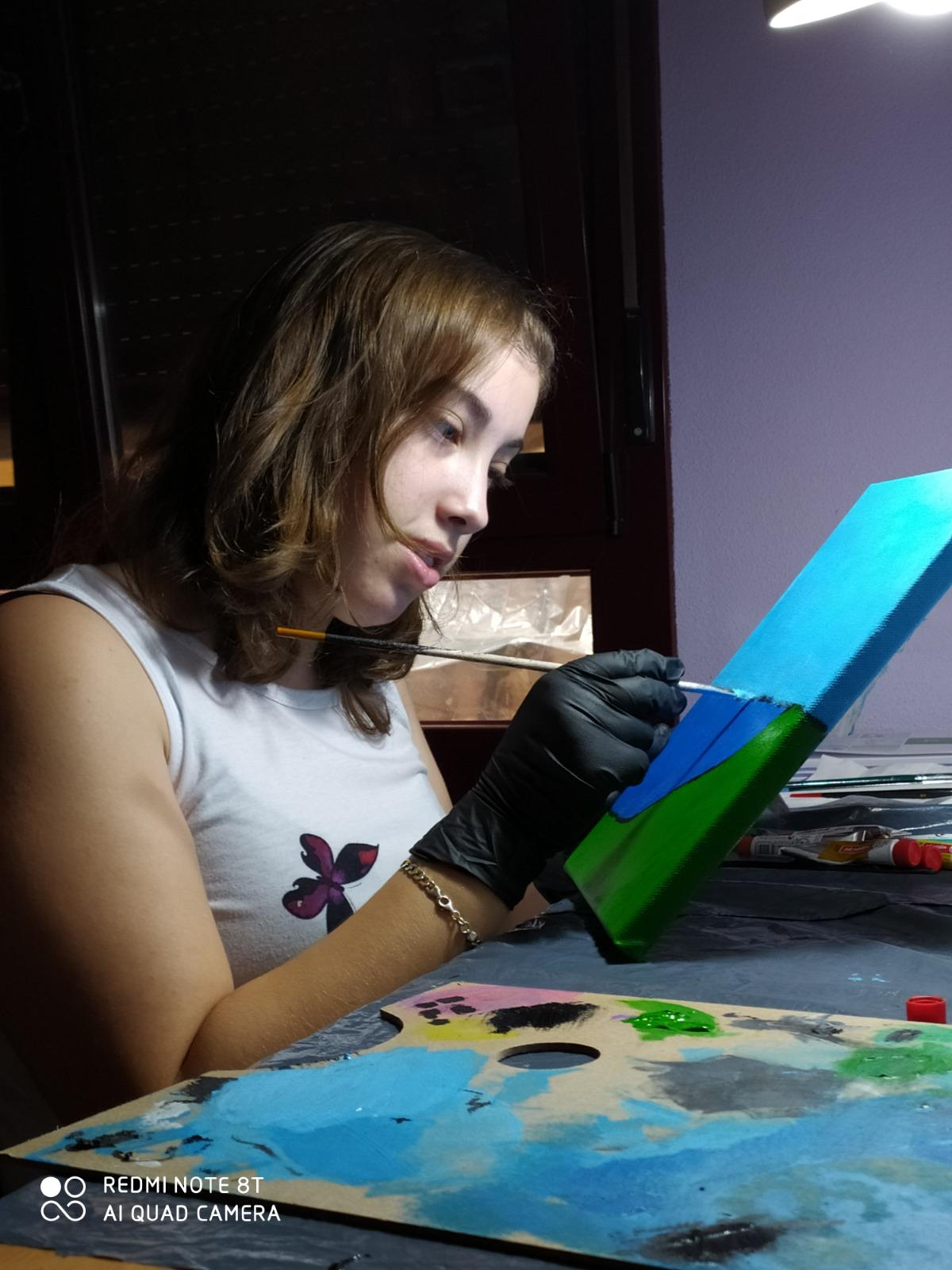 Paula también apuesta por el arte de la pintura