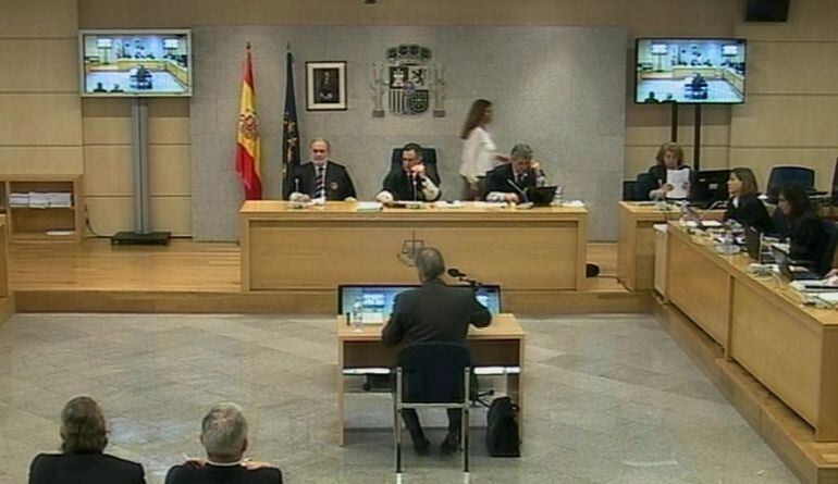 Captura de vídeo de la señal facilitada por la Audiencia Nacional de la declaración del extesorero del PP Luis Bárcenas