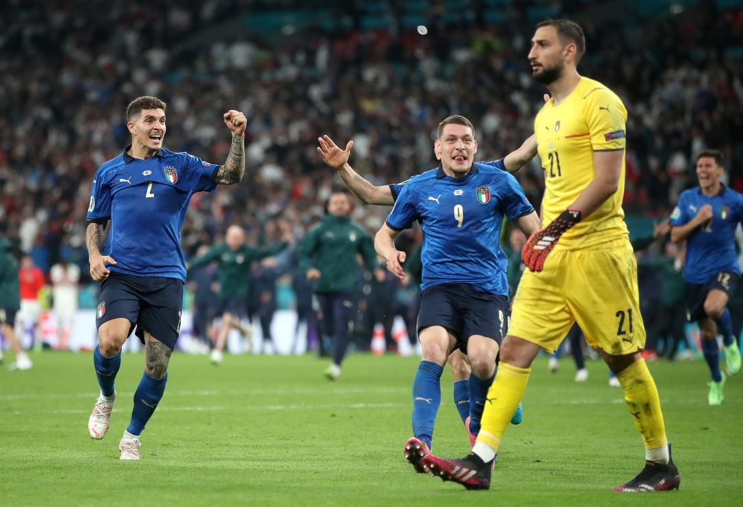 Italia festeja el título de la Eurocopa ante la ignorancia de Donnarumma