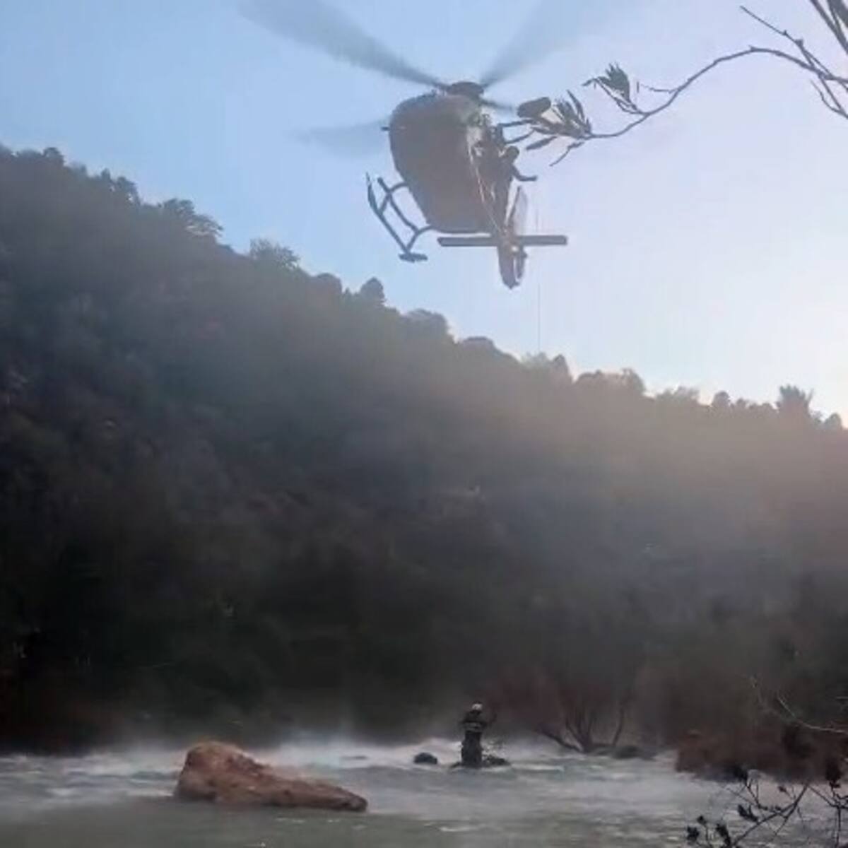 Fallece un hombre invidente mientras practicaba senderismo en el río Guadiaro, en Gaucín