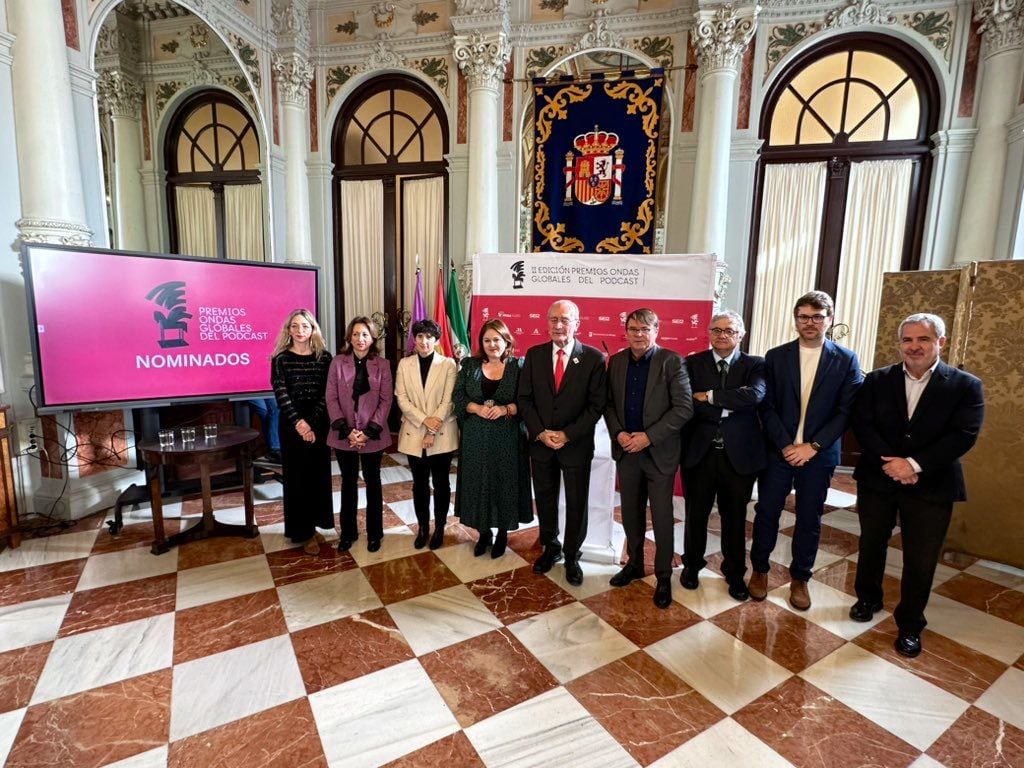 Foto de familia en los Premios Ondas Globales del Podcast.