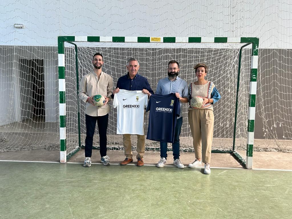 El Ayuntamiento y el Club Deportivo Ciudad de Purchena firman un convenio de colaboración.