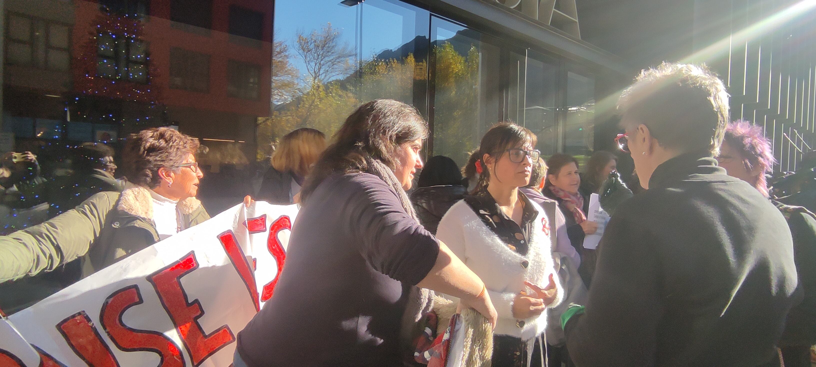 Vanessa Mendoza Cortés a la sortida de la vista oral celebrada avui al Tribunal de Corts.