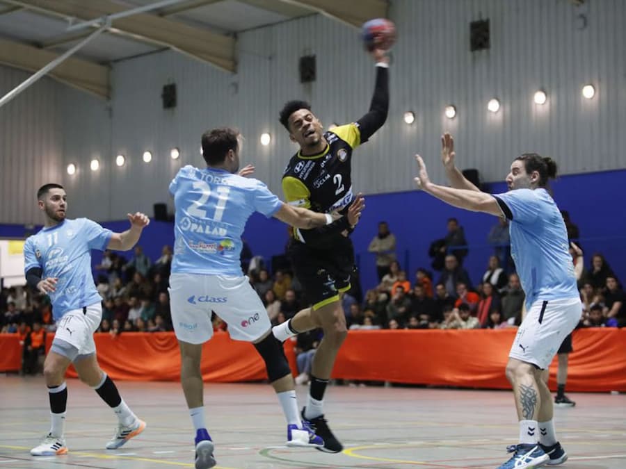 El Balonmano Lanzarote Ciudad de Arrecife ficha al cubano Manuel Barrios.