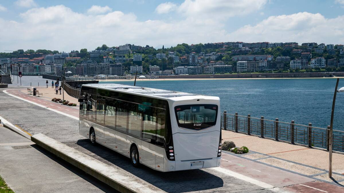 Entrevista en Hoy por Hoy Gipuzkoa a Iñigo Azkona, director comercial de Irizar para España y Portugal