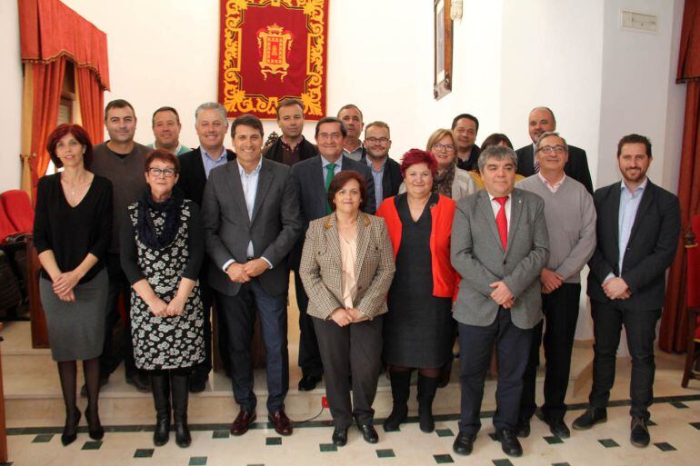 Reunión del presidente de la Diputación de Granada, José Entrena, con los alcaldes de las comarcas de Baza y Huéscar