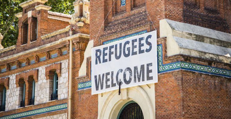 Imagen de archivo dando la bienvenida a refugiados a Europa