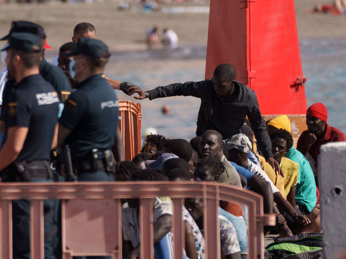 Gandia acoge a personas inmigrantes procedentes de Canarias
