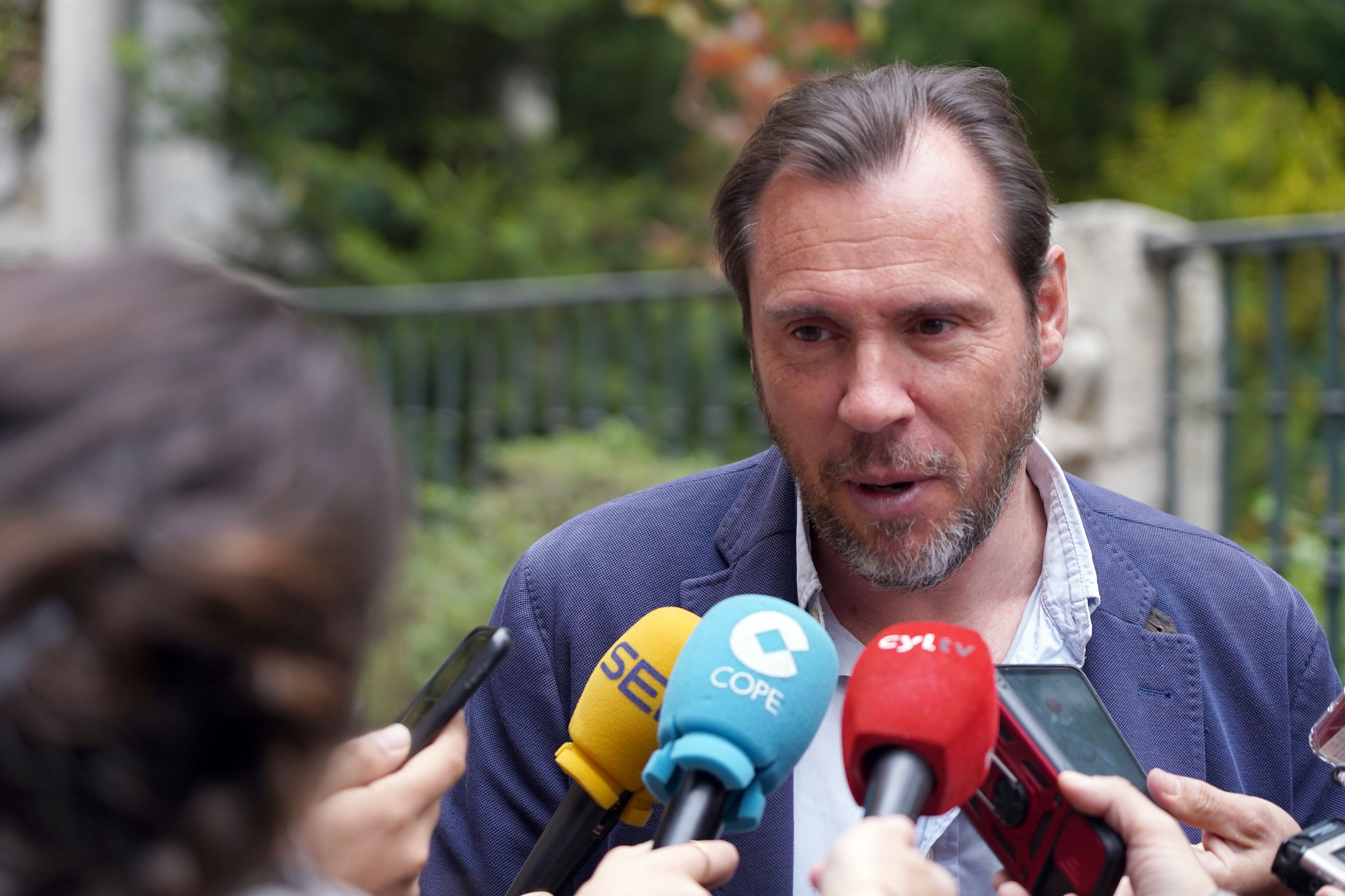 El alcalde de Valladolid, Óscar Puente,  en la presentación del fallo del 70 Premio de Novela Ateneo-Ciudad de Valladolid