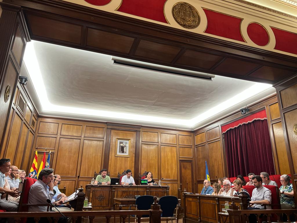 Un momento del pleno celebrado este miércoles en el Ayuntamiento de Alcoy.