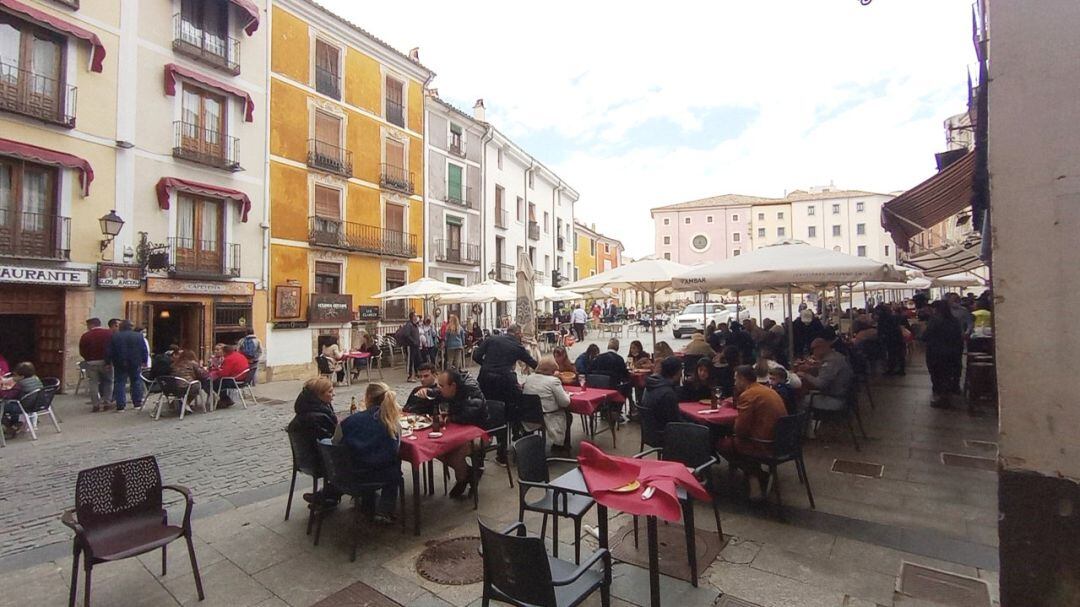 Terrazas en la Plaza Mayor de Cuenca