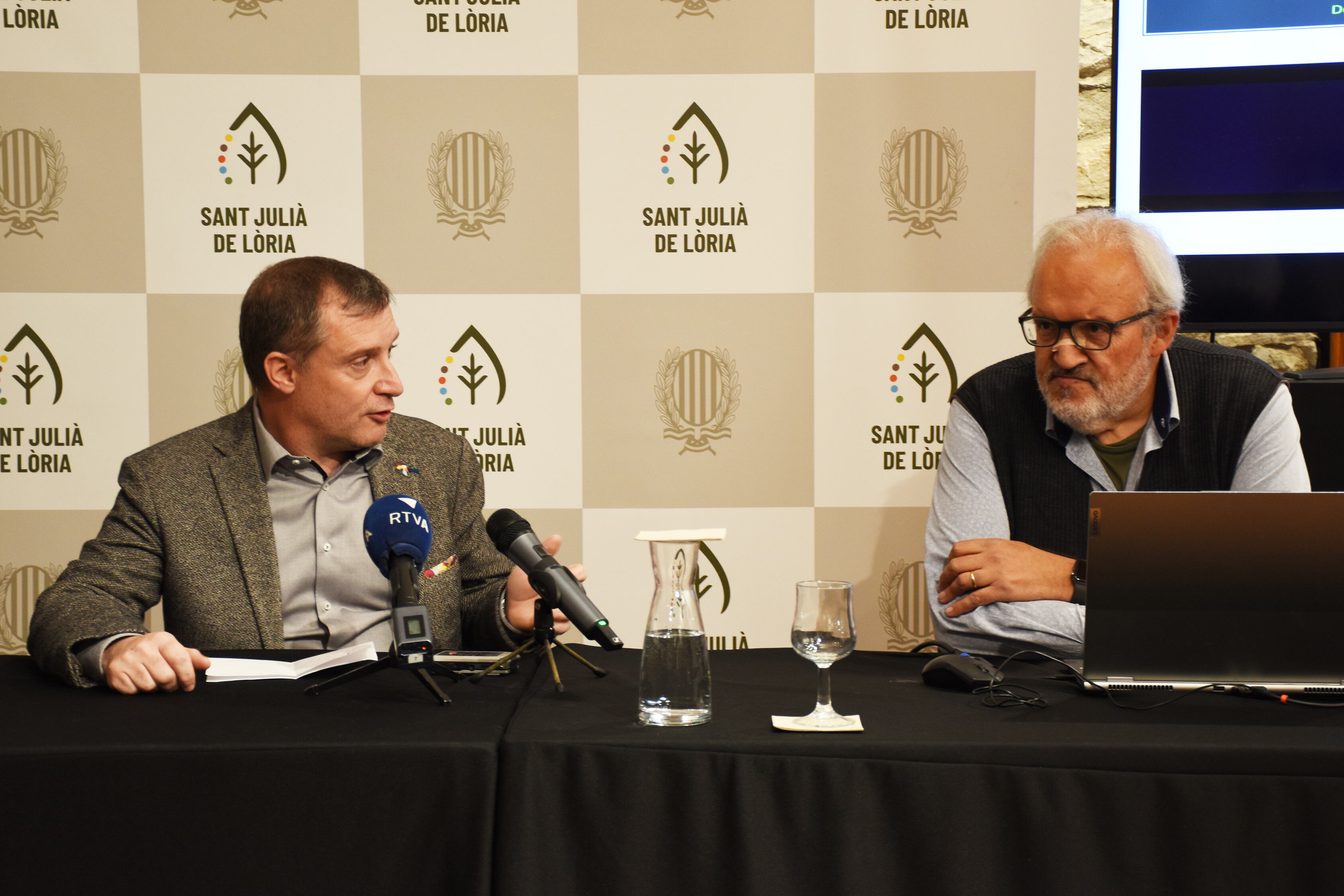 El cònsol major de Sant Julià de Lòria, Josep Majoral, i el responsable del TIM Andorra, Manel Casas