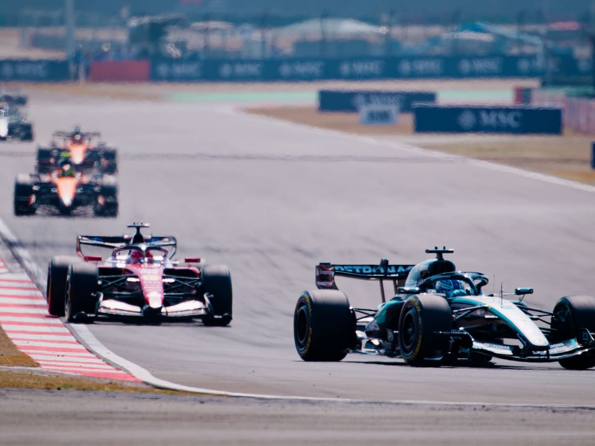 Antonelli saldrá en la 'pole' en el GP de China, seguido por Russell y Hamilton