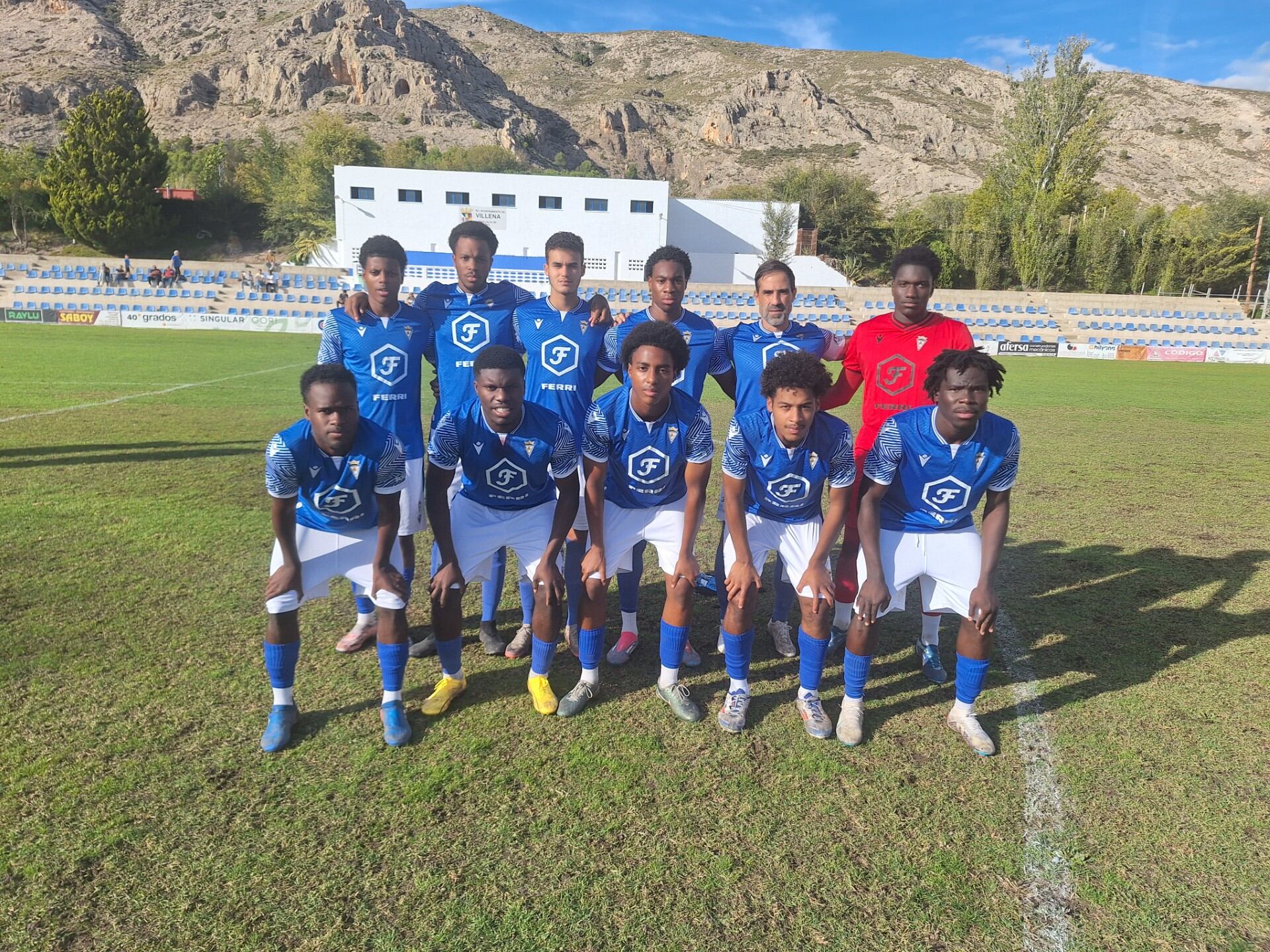 Alineación inicial del partido