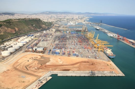 Vista general del port de Barcelona