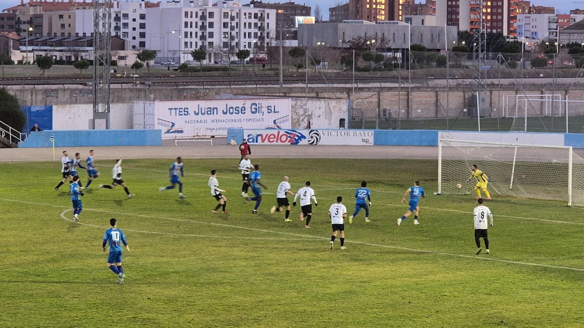 La Arandina se reencuentra con la victoria ante el Becerril